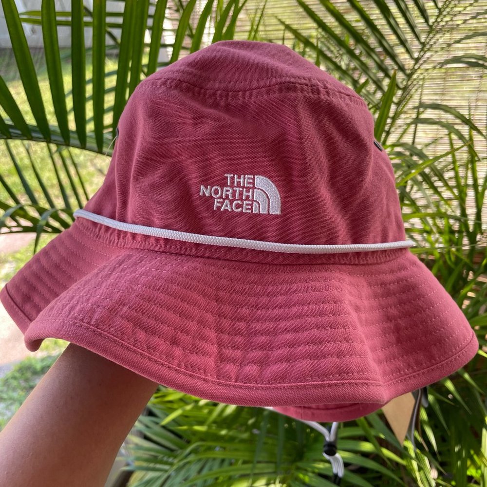 The North Face Bucket/Brimmer Hiking Sun hat L/XL Coral Pink UPF 40+